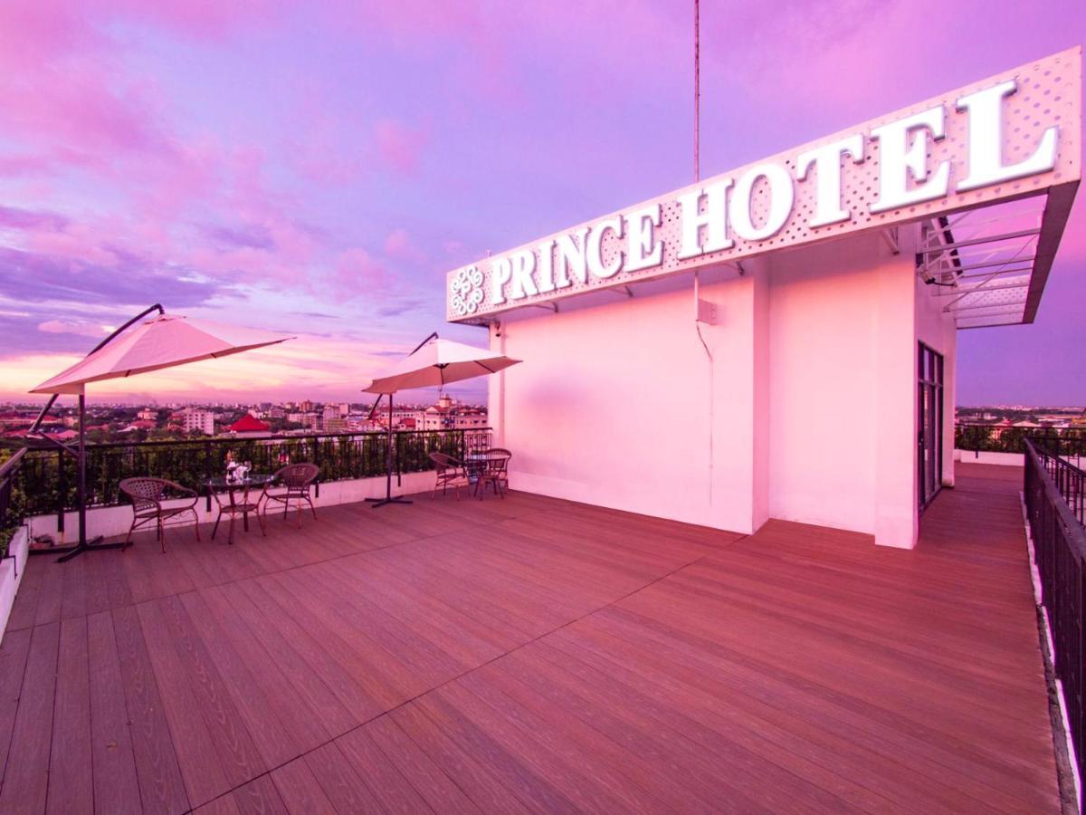 Prince Hotel Yangon Exterior foto