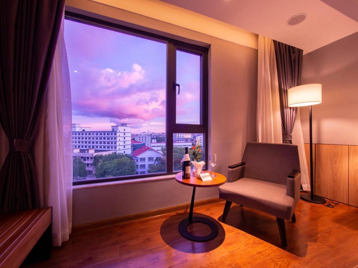 Prince Hotel Yangon Exterior foto